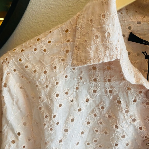 DELUC NWT Alioth Embroidered Eyelet Button Down Butter Cream - Picture 4 of 7